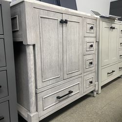 Bathroom vanity cabinet 36” solid mango Quartz top with sink and backsplash 