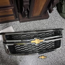 2019 Chevy Tahoe Grill OEM + Emblems