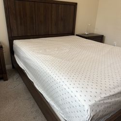 Bed Frame (Queen)