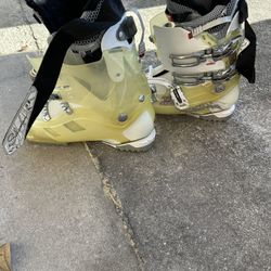 Women’s Ski Boots 