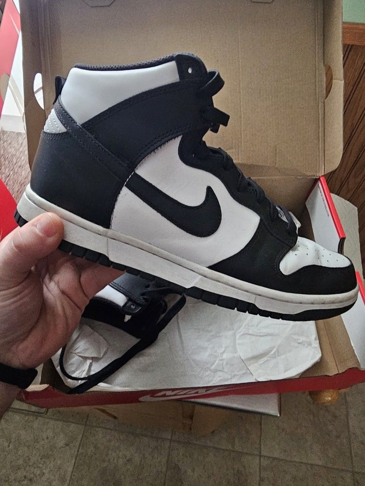 Sz8.5M Nike Dunk High Panda Og All