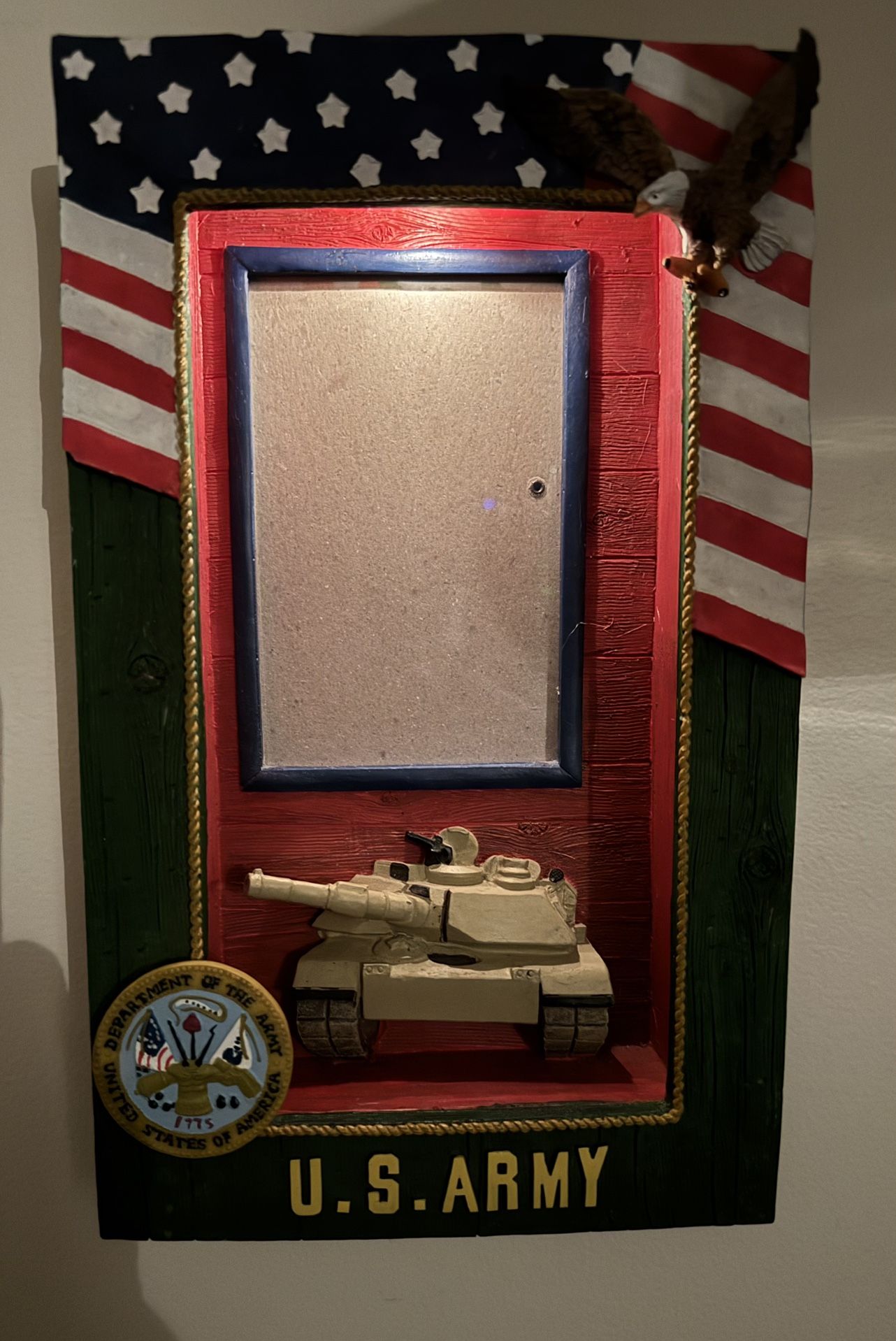 US ARMY Resin Lighted Shadowbox Wall Frame