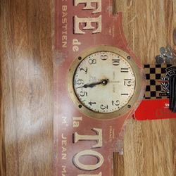Vintage Looking Clock