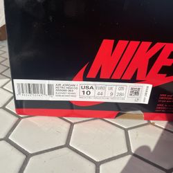 Size 10 Jordan 1s