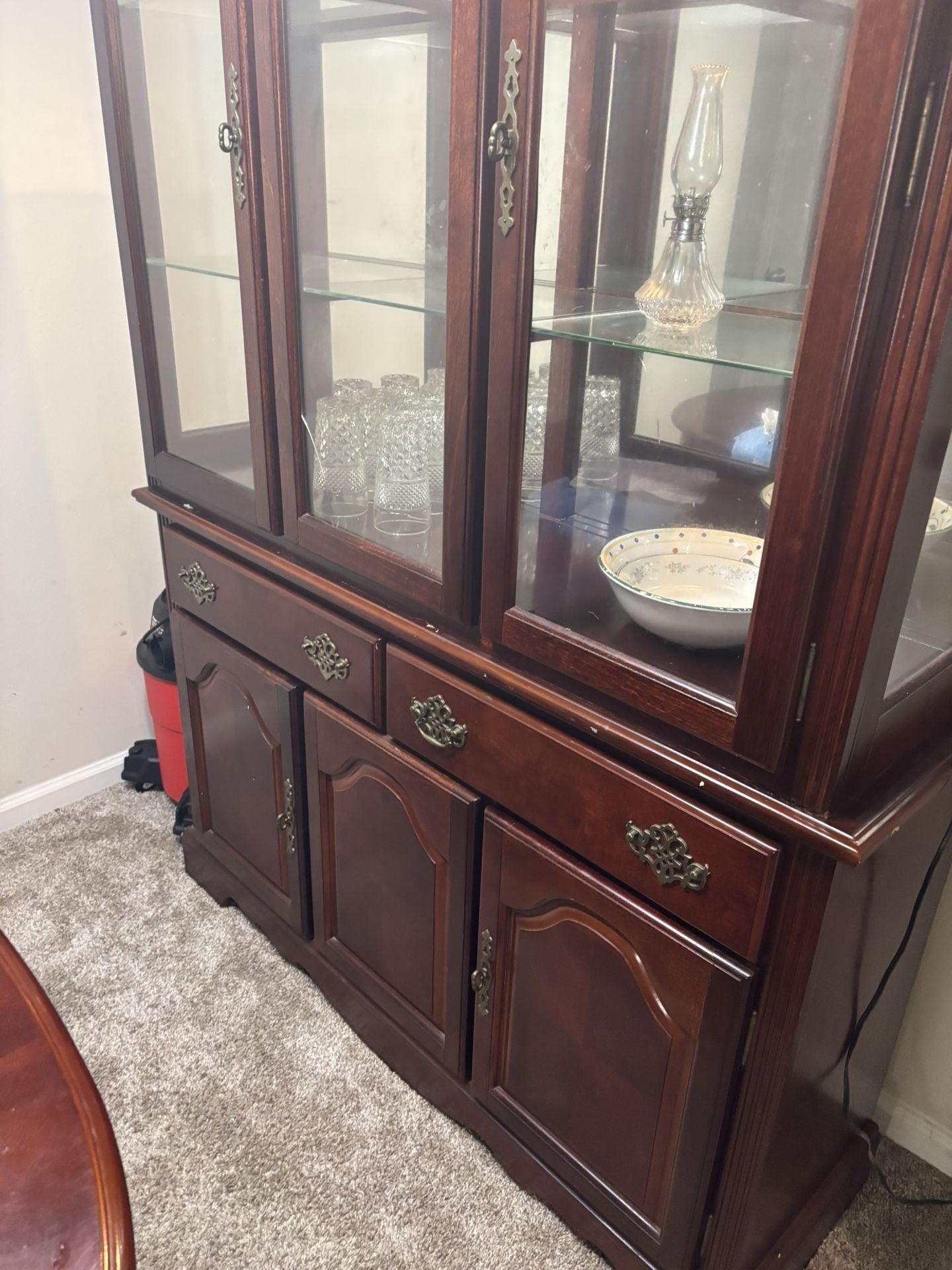 Broyhill China Cabinet
