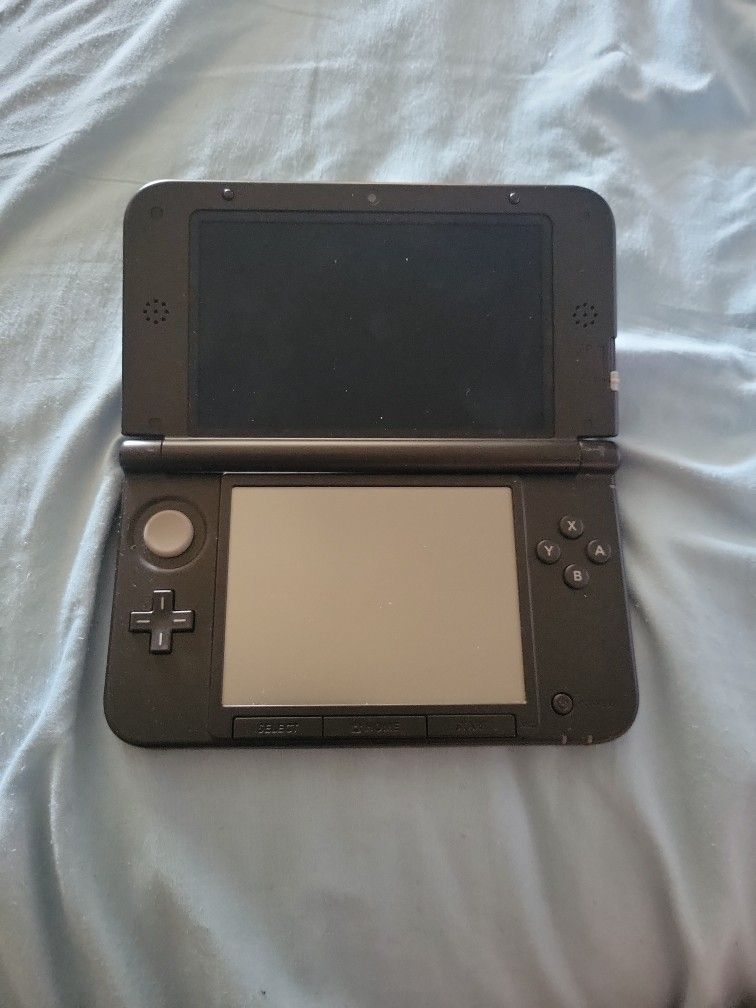 Nintendo 3DS XL
