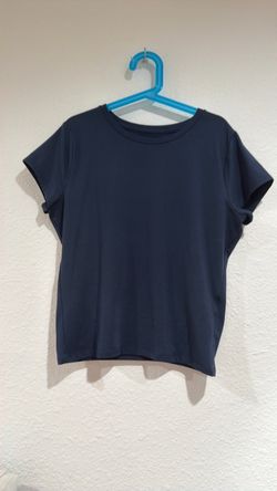 HOLLISTER SIZE MEDIUM DARK BLUE SHIRT