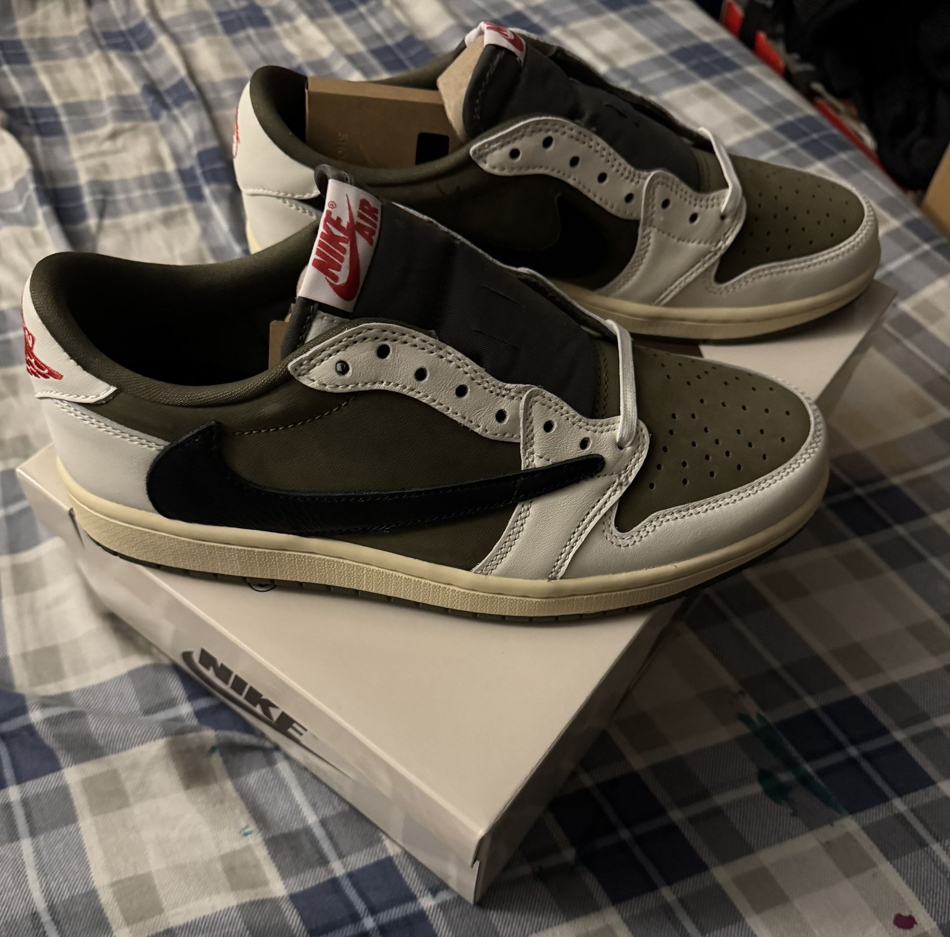 Jordan 1 Retro Low OG SP Travis Scott Medium Olive Size 8
