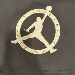 Off-White X Jordan, Size M