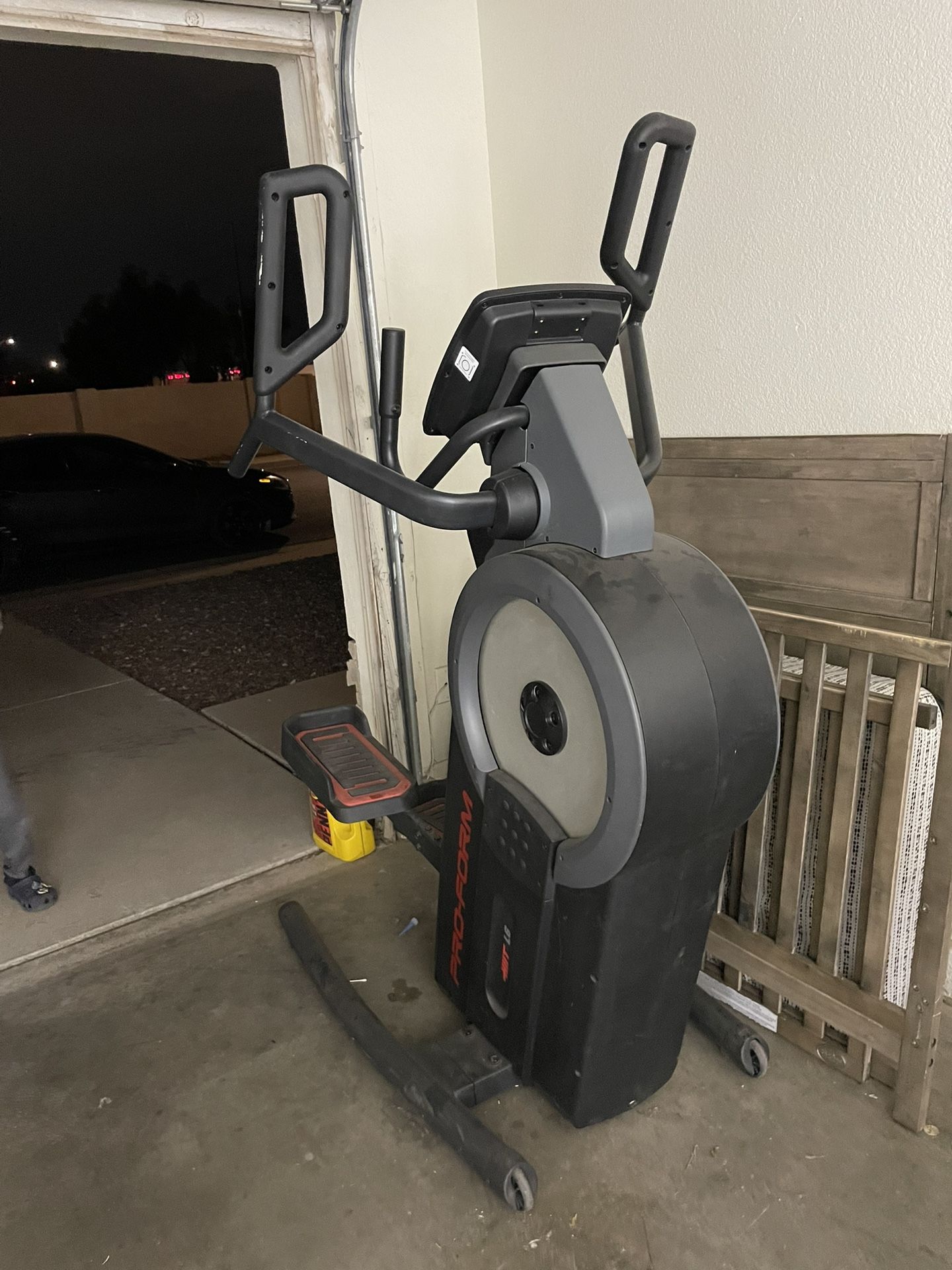 ProForm HIIT L6 Elliptical Trainer