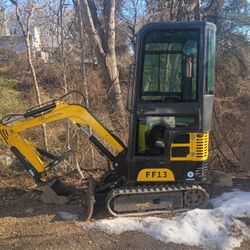 FF Industries FF 13 Mini Excavator 