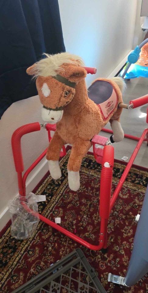 Free Riding Horse