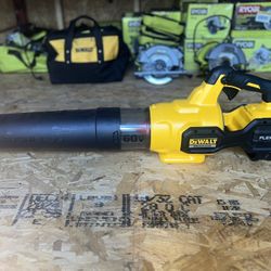 DEWALT FLEXVOLT 60V MAX 125 MPH 600 CFM Brushless Cordless Battery Powered Blower (Tool Only)
