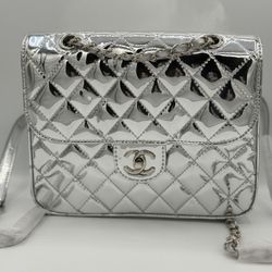 Brand New Purse! On Sale 