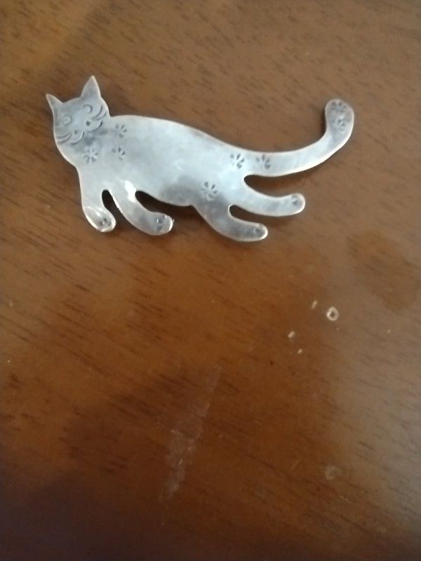 Sterling Silver Cat Pin