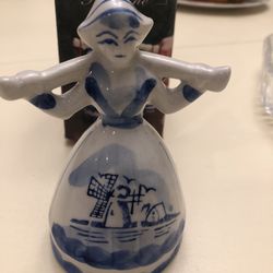 Blue Delft Dutch Girl Porcelain Figurine 