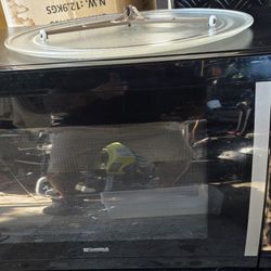KENMORE 22" X 17" MICROWAVE OVEN 