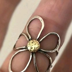 Hollow Flower Ring