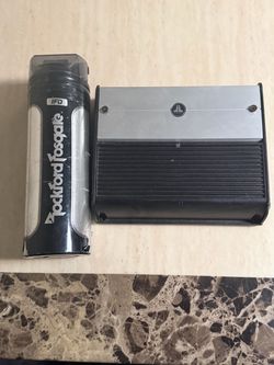 JL AUDIO  AMP  YCapacitor