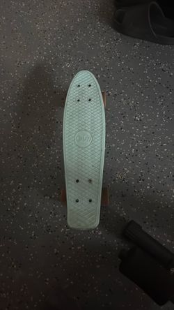 Cal 7 skate board