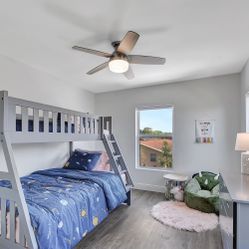 Full/Twin Size Bunk Bed Set