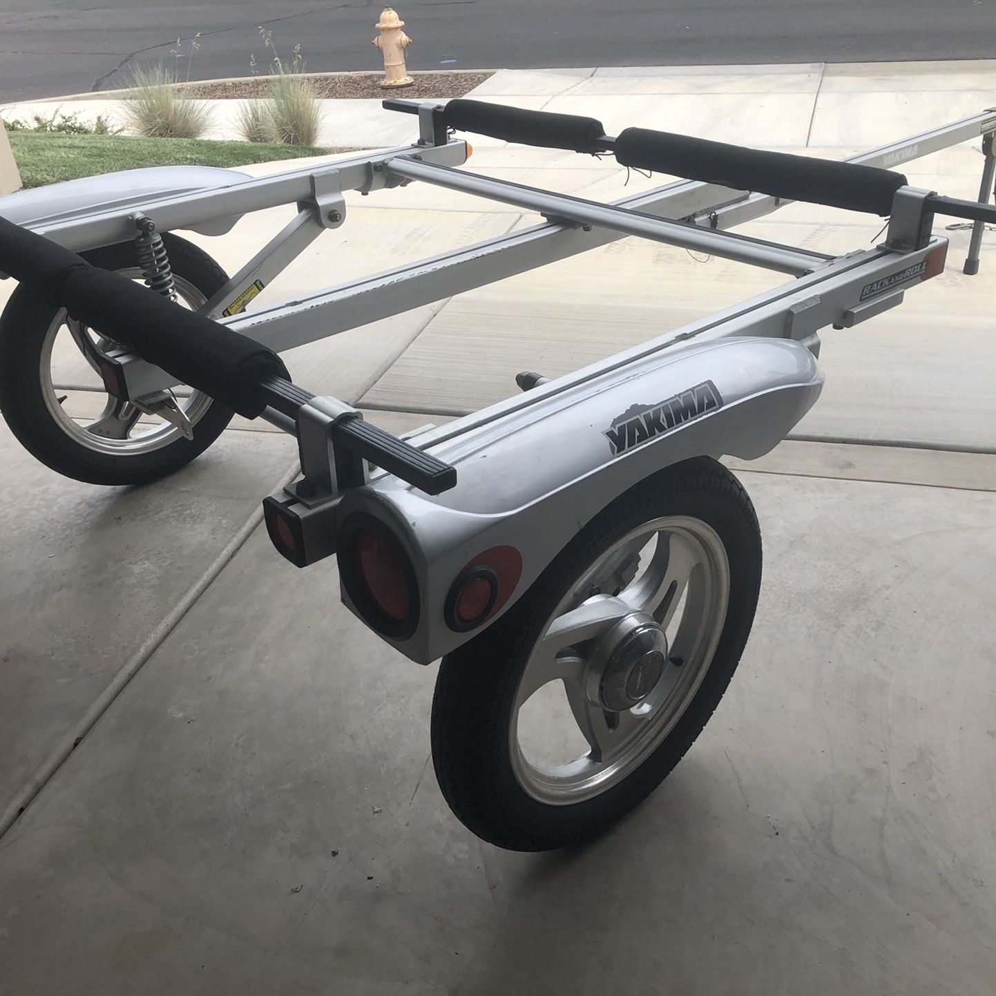 Used yakima rack and roll trailer sale