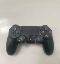 PS4 Controller (With Charger)