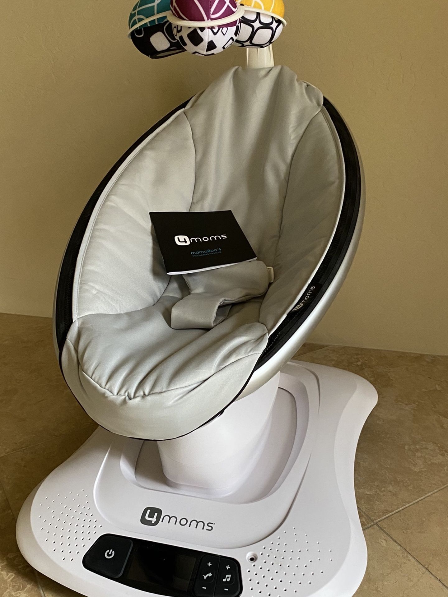 4 moms mamaRoo 4 Baby Swing, Bluetooth Baby Rocker with 5 Unique