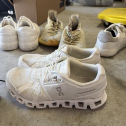 Women’s Sneakers Sz 6