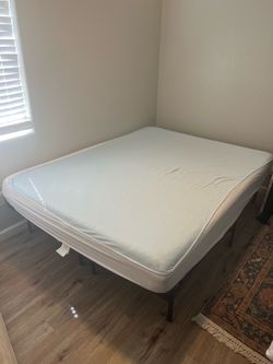 Queen mattress + bed frame