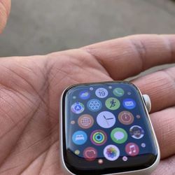 Apple Watch SE (2nd Gen) (GPS + Cellular, 40mm) for Sale in El