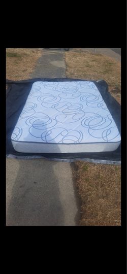 THICK DOUBLE SIDED FULL SIZE MATTRESS