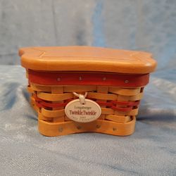 Longaberger Twinkle Twinkle Tree trimming basket w lid and 2 liners