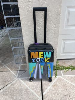 Mia Toro Luggage New York Art