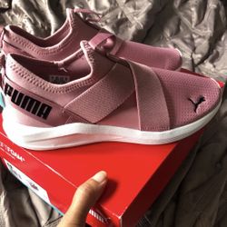 Puma Tennis Shoes 8.5/9.5new /Tenis De mujer Nuevos Pumas