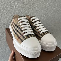 Burberry Shoes