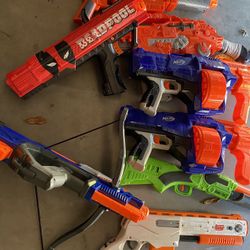 Lots of Nerf Guns Toy 