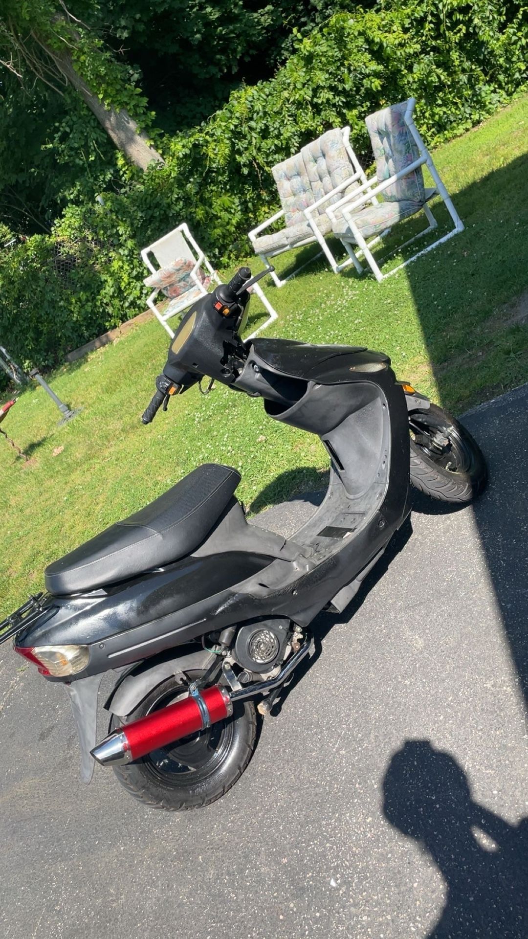 Moped Runs Good 