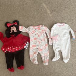 NEW FLEECE ONESIES 3 Months 