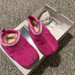 Pink Ugg Baby Tasman 