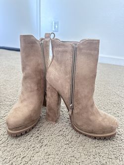 Forever 21 Taupe Suede Chunky Heeled Boots - $15 LOCAL MEETUP ONLY