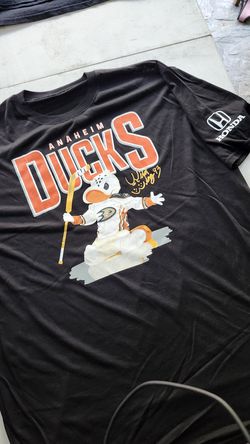 Anaheim Ducks Honda Center T Shirt (L)