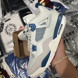 Jordan 4 “Military Blue” 