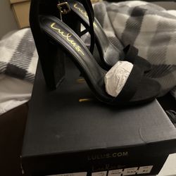 Lulus Black Heels 