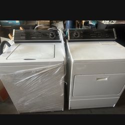 Whirlpool Washer Gas Dryer Set $400