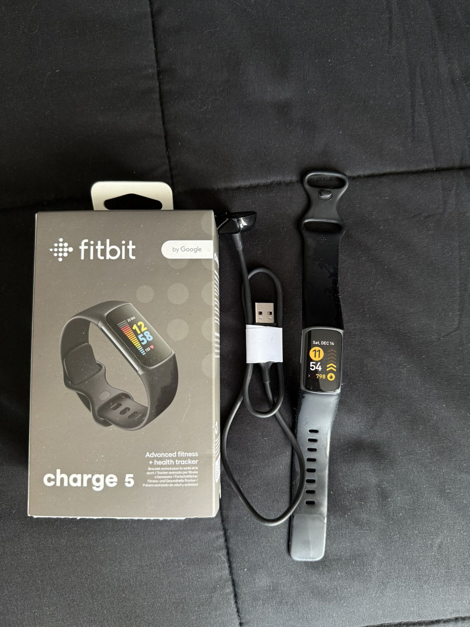 Fitbit Charge 5