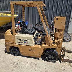 Kamatsu  FD255 Diesel Forklift
