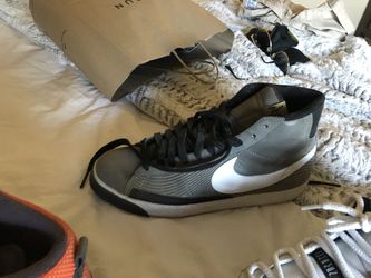 Nike shoes size 9/9.5