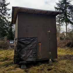 Wanted: Used Siding, We'll Help Remove!