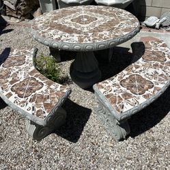 New Table With 3 Benches Made Out Of Cement And Tile 